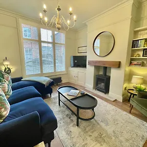  Holiday home At No 4 Centre United Kingdom